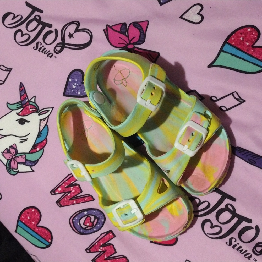 Girls Sandles Bobbie Brooks sz SM 11/12